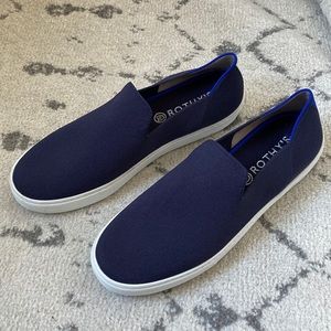 Rothys The Original Slip On Sneaker in Navy - Women’s 11